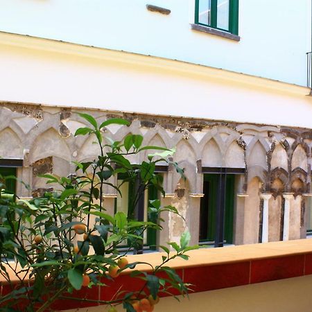 Haripergo Apartments A Bridge For Amalfi Coast Salerno Eksteriør billede