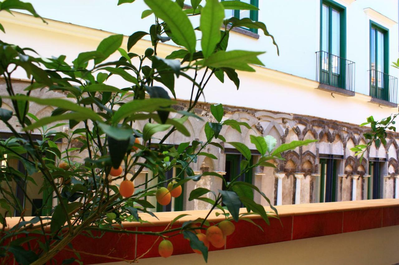 Haripergo Apartments A Bridge For Amalfi Coast Salerno Eksteriør billede