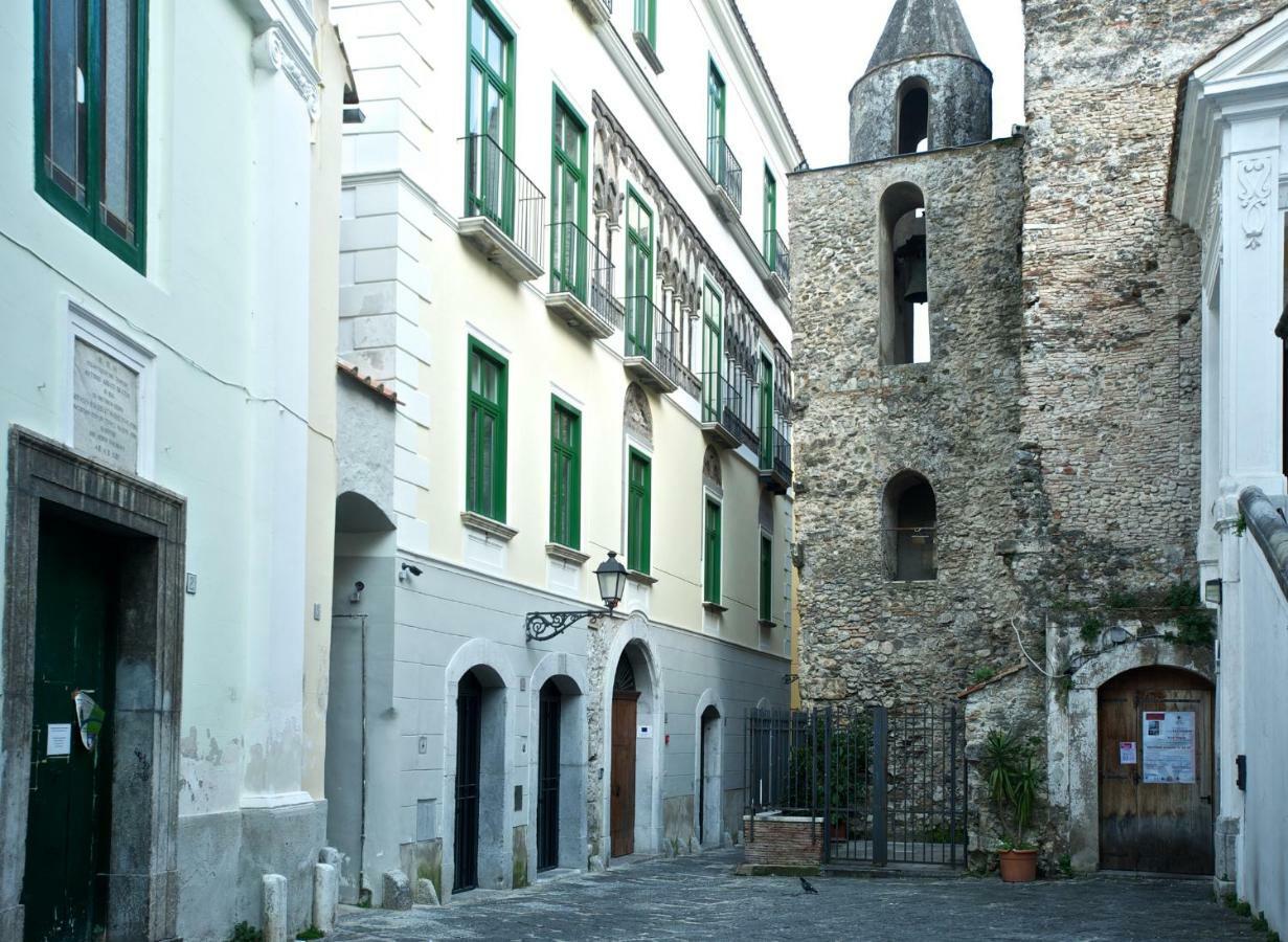 Haripergo Apartments A Bridge For Amalfi Coast Salerno Eksteriør billede